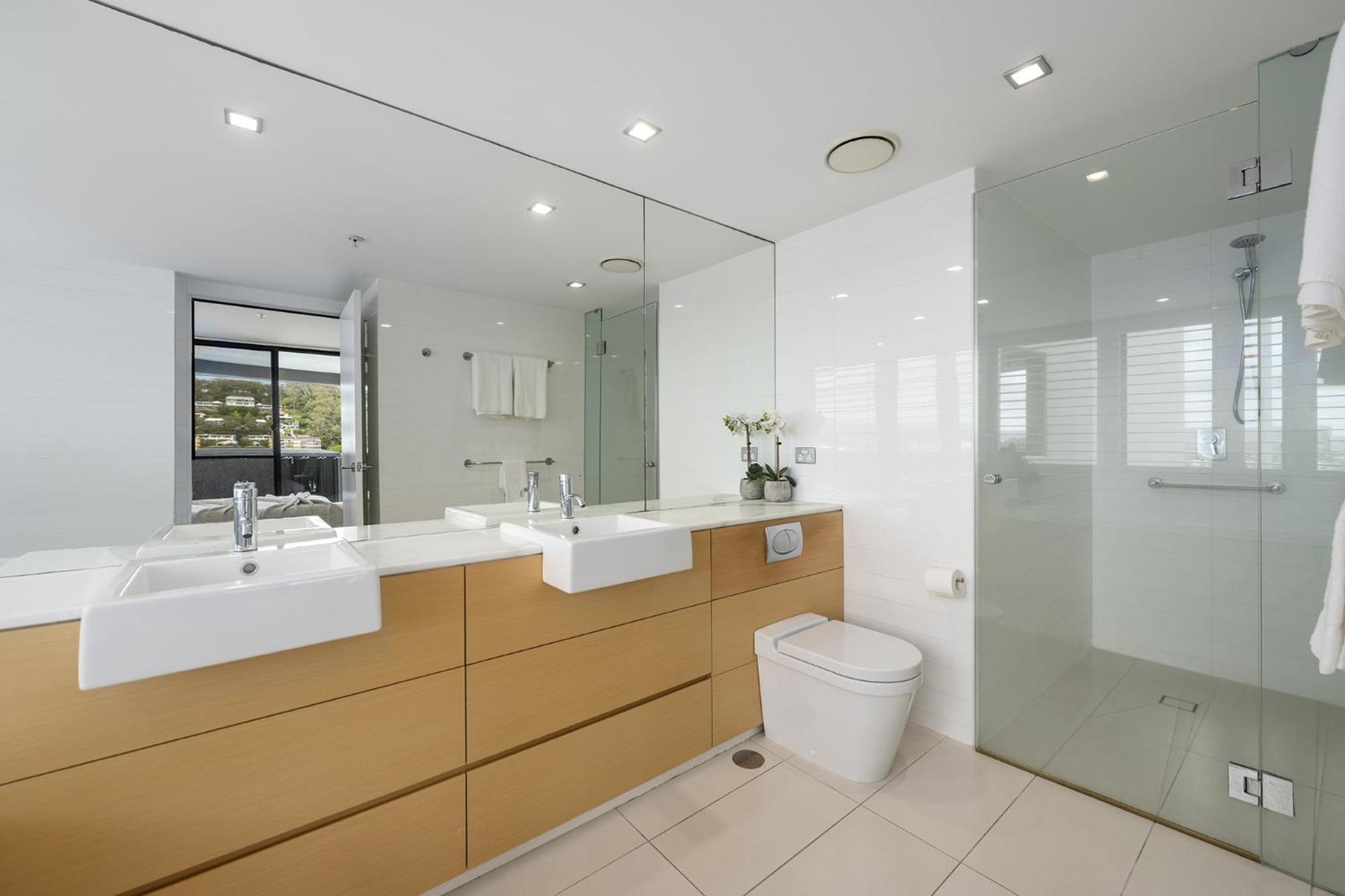 Ambience On Burleigh Beach Gold Coast Exterior photo