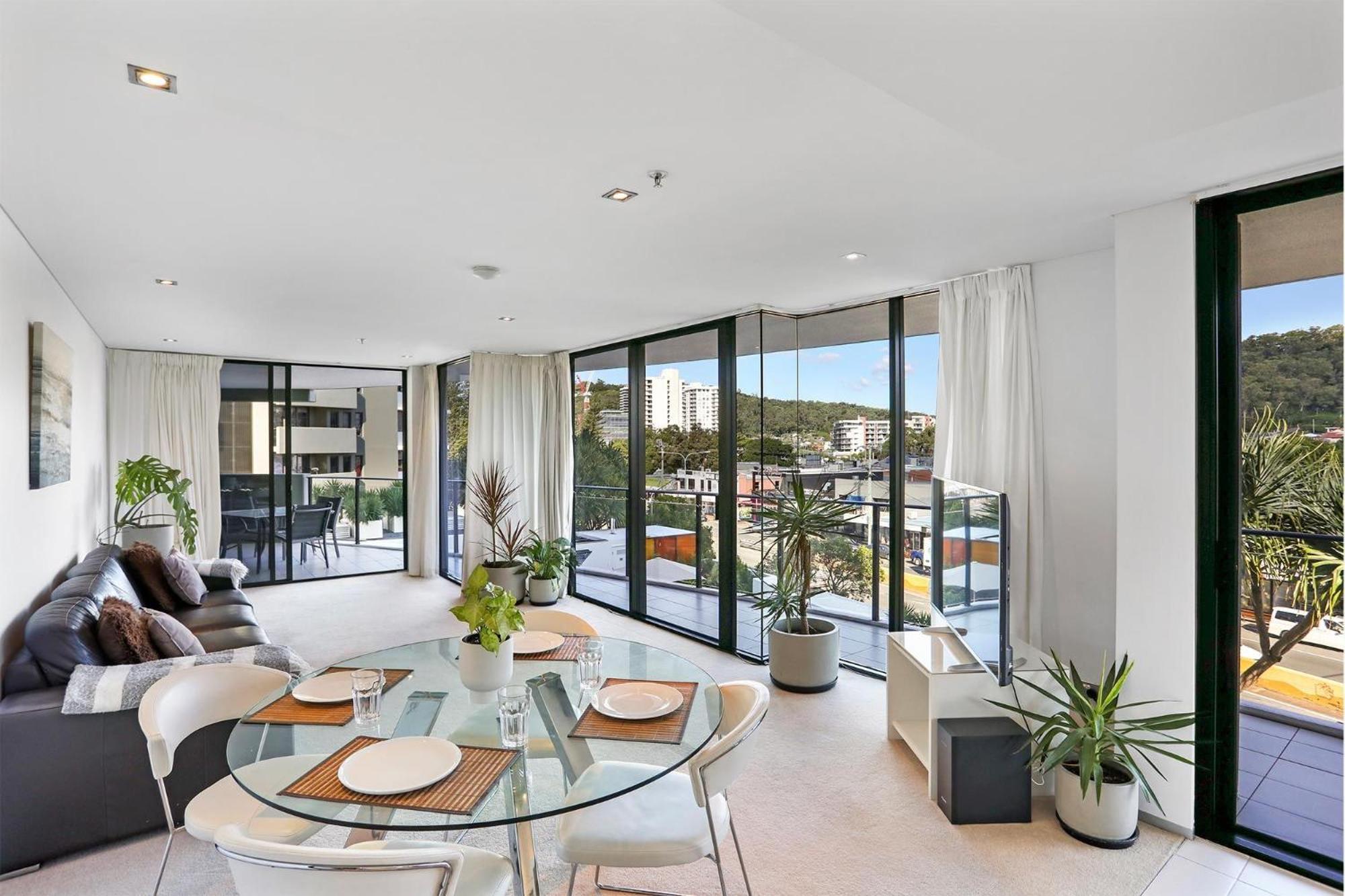Ambience On Burleigh Beach Gold Coast Exterior photo